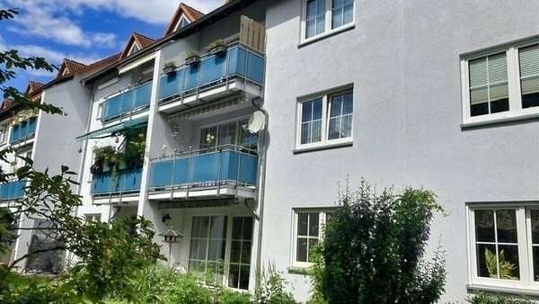 Rückansicht Wohnhaus - Erdgeschosswohnung in 39307 Genthin mit 73m² kaufen