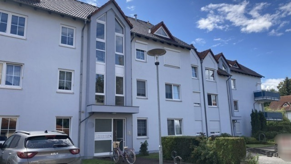 Vorderansicht - Erdgeschosswohnung in 39307 Genthin mit 73m² kaufen