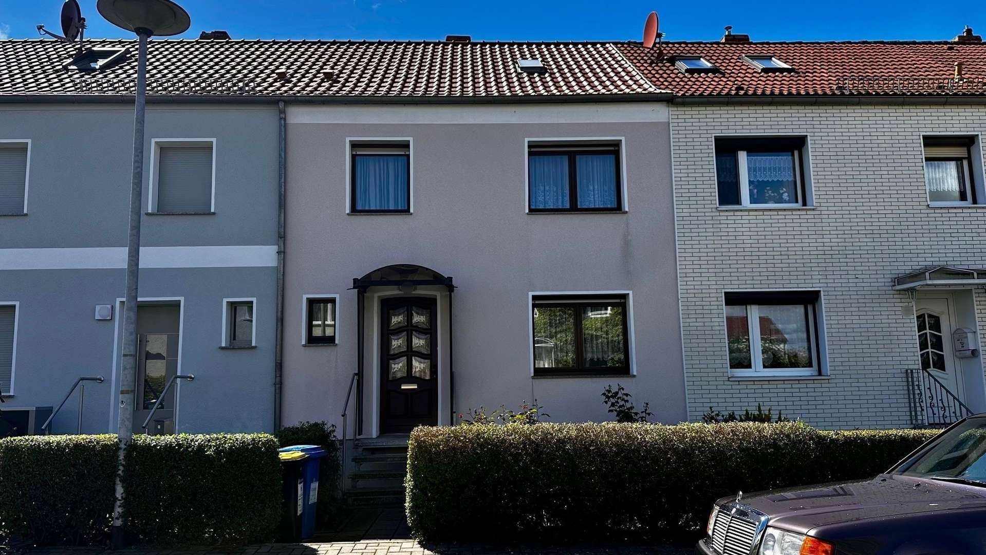 Vorderansicht - Reihenmittelhaus in 39118 Magdeburg mit 81m² kaufen