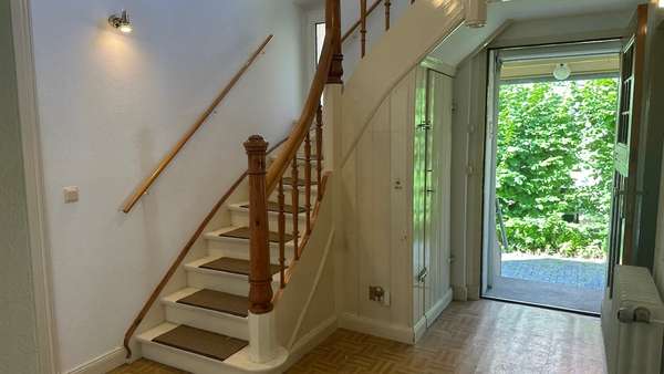 Flur Flur - Einfamilienhaus in 39120 Magdeburg mit 126m² kaufen