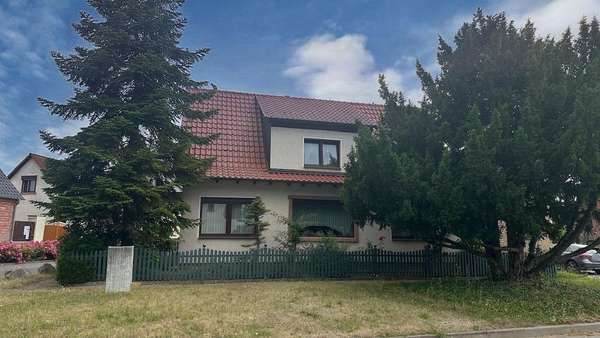 Vorderansicht Vorderansicht - Einfamilienhaus in 39365 Eilsleben mit 115m² kaufen