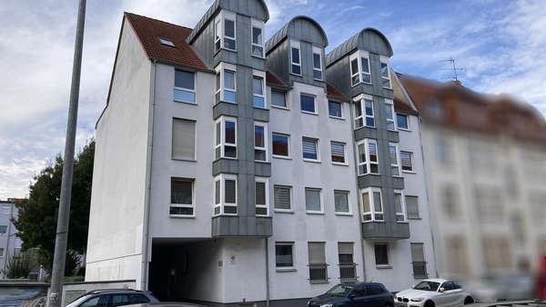 Vorderansicht Vorderansicht - Etagenwohnung in 39124 Magdeburg mit 79m² kaufen