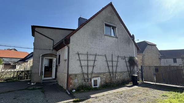 Hofansicht Hofansicht - Einfamilienhaus in 39343 Bartensleben mit 85m² kaufen