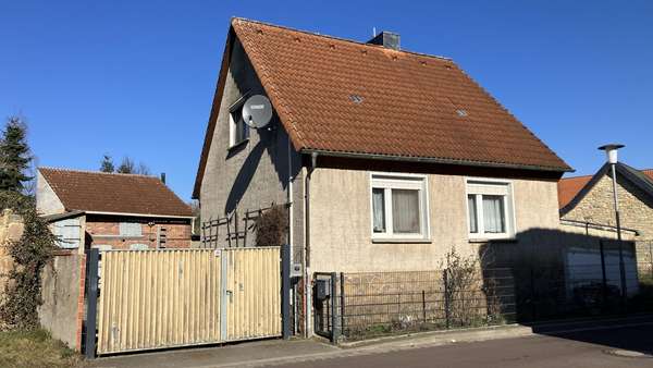 Straßenansicht Straßenansicht - Einfamilienhaus in 39343 Bartensleben mit 85m² kaufen
