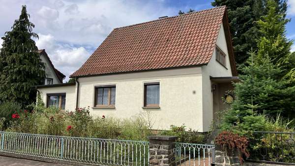 Straßenansicht Straßenansicht - Einfamilienhaus in 39340 Haldensleben mit 111m² kaufen