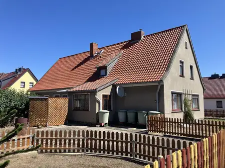 Solides EFH mit großem Garten & Platz!
