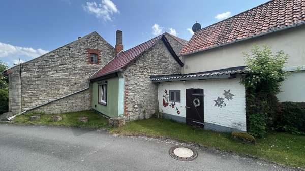 Seitenansicht Seitenansicht - Einfamilienhaus in 39397 Gröningen mit 100m² kaufen