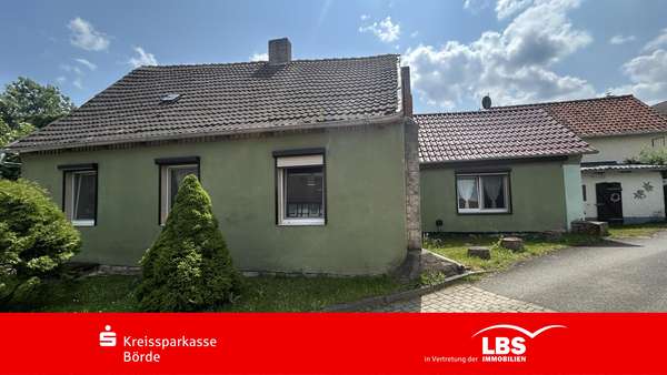 Vorderansicht Vorderansicht - Einfamilienhaus in 39397 Gröningen mit 100m² kaufen