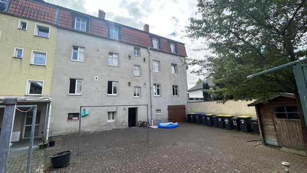 Rückansicht Rückansicht - Mehrfamilienhaus in 39387 Oschersleben mit 373m² kaufen