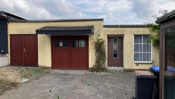 Garage / Nebengebäude - Einfamilienhaus in 39343 Hillersleben mit 90m² kaufen