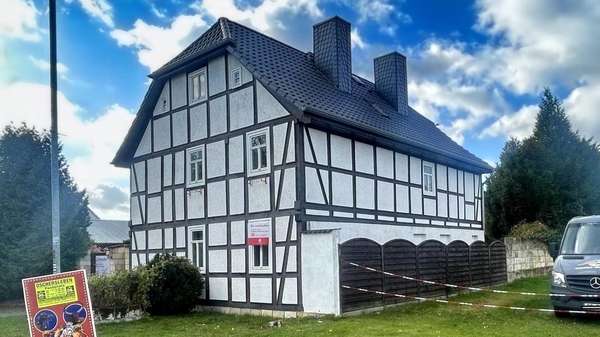 seitliche Vorderansicht seitliche Vorderansicht - Einfamilienhaus in 39387 Oschersleben mit 187m² kaufen
