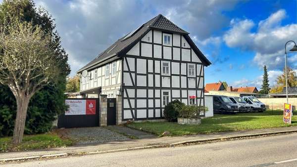 seitliche Vorderansicht seitliche Vorderansicht - Einfamilienhaus in 39387 Oschersleben mit 187m² kaufen