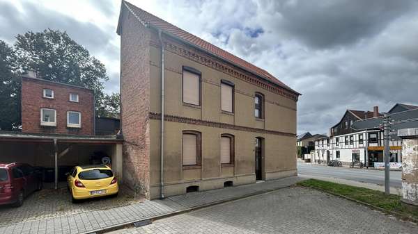 Seitenansicht Seitenansicht - Einfamilienhaus in 39387 Oschersleben mit 125m² kaufen