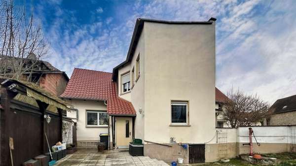 Hinteransicht - Reihenmittelhaus in 39164 Wanzleben-Börde mit 140m² kaufen