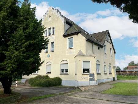 Photo-1 - Mehrfamilienhaus in 39326 Samswegen mit 356m² als Kapitalanlage kaufen