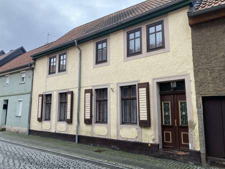 Strassenansicht - Einfamilienhaus in 39340 Haldensleben mit 120m² kaufen