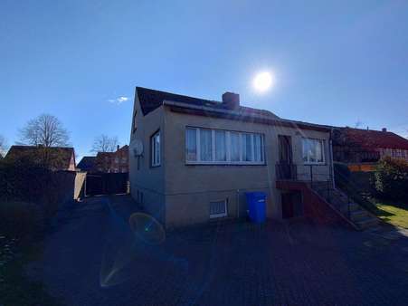 Wohnhaus Rück- und Giebelseite Hofansicht! - Einfamilienhaus in 29410 Salzwedel mit 126m² kaufen