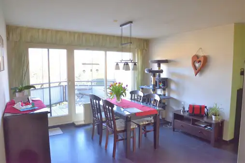 Perfekte Alternative zum eigenen Haus- die eigene Wohnung mit Balkon und Garage!