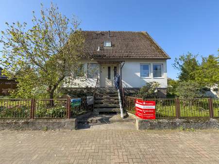 Wohnhaus Frontalansicht - Einfamilienhaus in 38489 Beetzendorf mit 114m² kaufen