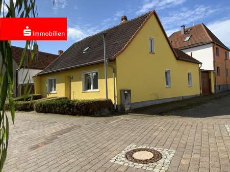 Eckansicht  - Einfamilienhaus in 99634 Straußfurt mit 91m² kaufen