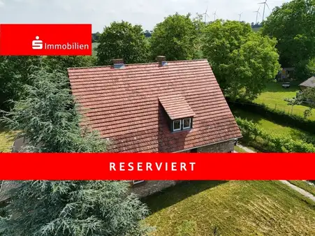 Wer die Ruhe liebt! Großes Einfamilienhaus und ganz viel Platz!
