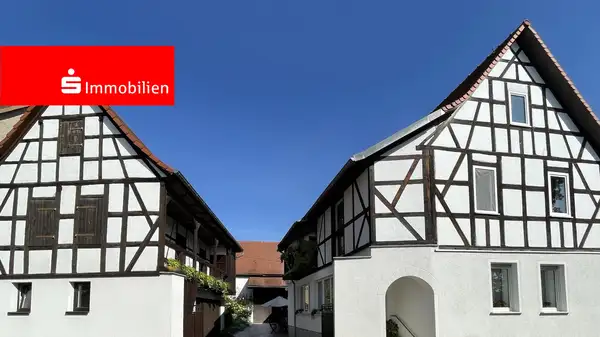 Das Leben auf dem Lande!
Traumhaftes Bauernhaus mit tollem Nebengelass direkt zum einziehen!