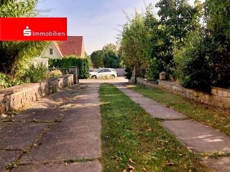 Zufahrt - Bungalow in 99094 Erfurt mit 122m² kaufen