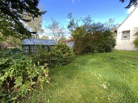 Garten mit Gewächshaus - Einfamilienhaus in 99092 Erfurt mit 112m² kaufen