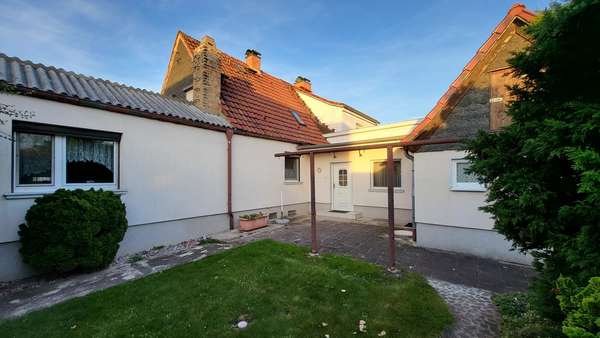 Eingangsbereich - Doppelhaushälfte in 99610 Sömmerda mit 95m² kaufen