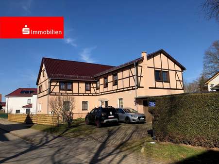 Mehrfamilienhaus in 99090 Erfurt mit 290m² als Kapitalanlage kaufen