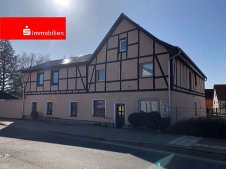 Mehrfamilienhaus in 99090 Erfurt mit 290m² als Kapitalanlage kaufen