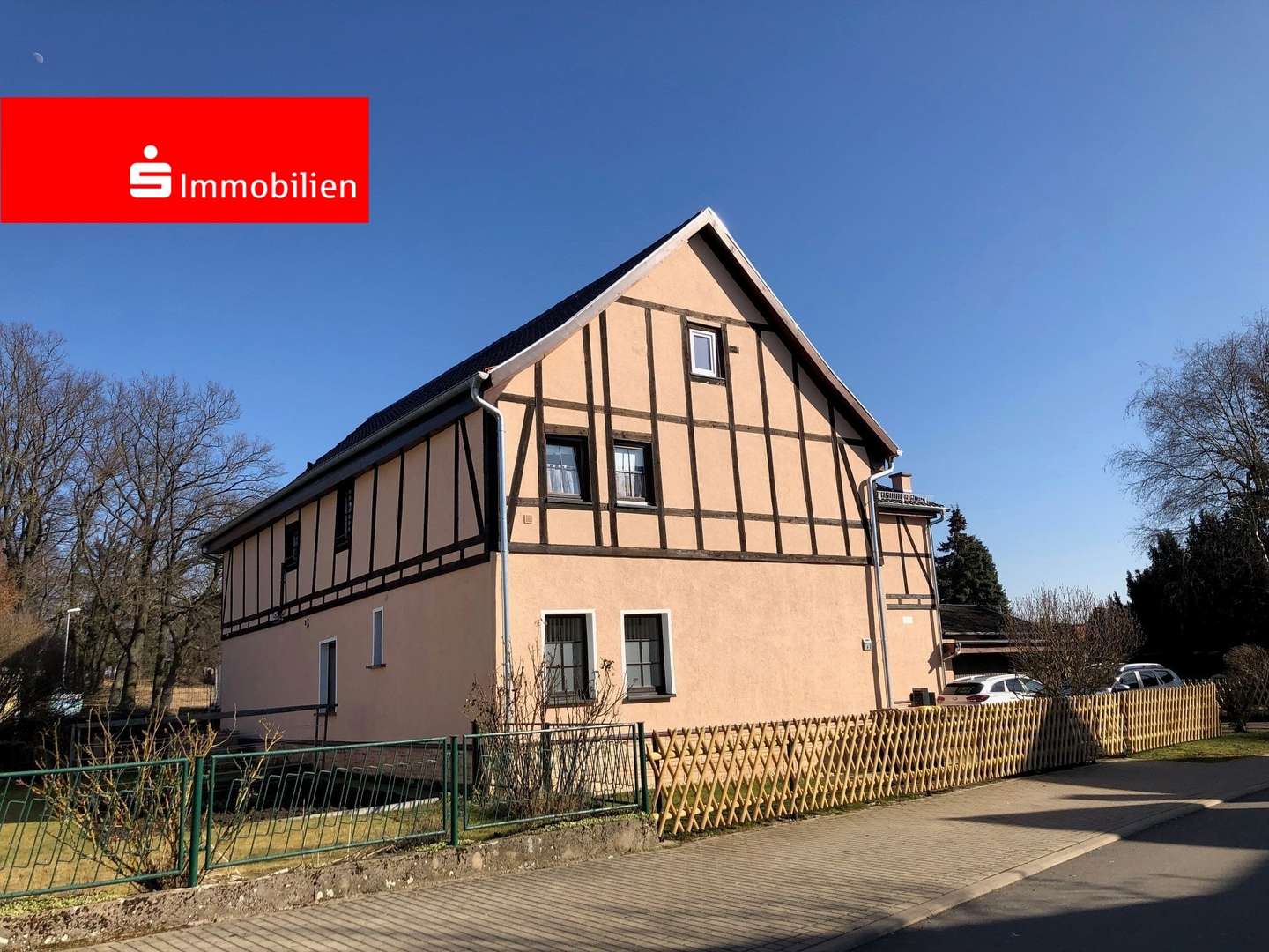 Mehrfamilienhaus in 99090 Erfurt mit 290m² als Kapitalanlage kaufen