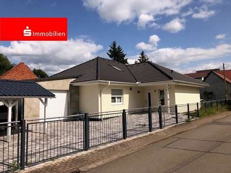 Straßenansicht Straßenansicht - Bungalow in 99198 Udestedt mit 134m² kaufen