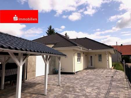 Straßenansicht Straßenansicht - Bungalow in 99198 Udestedt mit 134m² kaufen