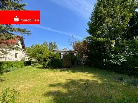 Grundstück mit Bungalow