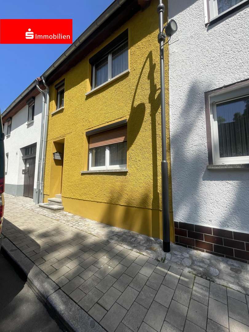 Straßenansicht Straßenansicht - Reihenmittelhaus in 99628 Buttstädt mit 85m² kaufen