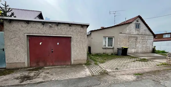 Sanierungsbedürftiges Einfamilienhaus am Erfurter Stadtrand