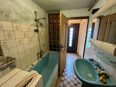 Badezimmer Badezimmer - Einfamilienhaus in 99085 Erfurt mit 65m² kaufen