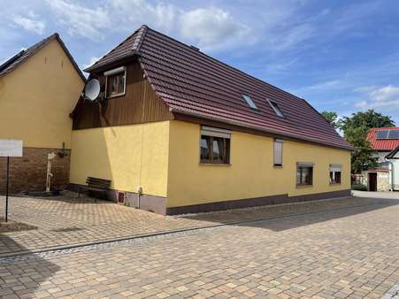 Straßenansicht Straßenansicht - Einfamilienhaus in 99636 Ostramondra mit 123m² kaufen