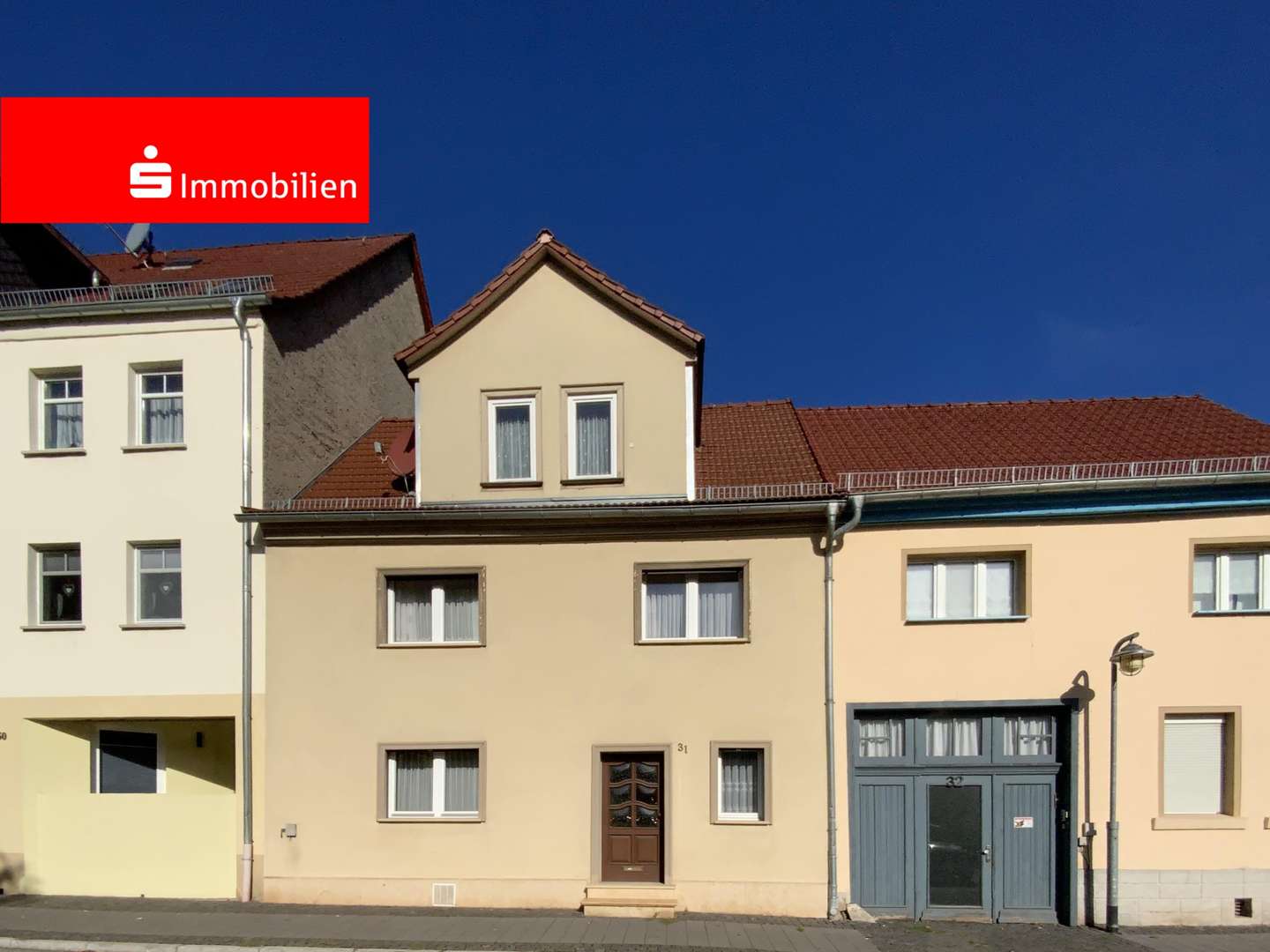 Straßenansicht Straßenansicht - Reihenmittelhaus in 99610 Sömmerda mit 120m² kaufen
