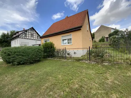 Platzwunder in toller Ortsrandlage von Oßmannstedt sucht neuen Eigentümer!