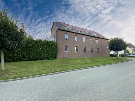 Mehrfamilienhaus in 99510 Ilmtal-Weinstraße mit 412m² kaufen