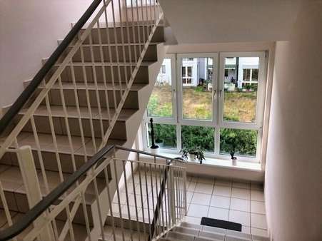 Treppenhaus Treppenhaus - Etagenwohnung in 99089 Erfurt mit 100m² kaufen