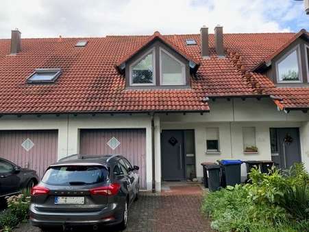 Straßenansicht Straßenansicht - Reihenmittelhaus in 99098 Erfurt mit 124m² kaufen
