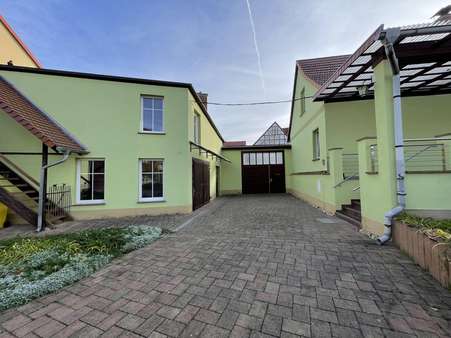 Hofeinfahrt - Bauernhaus in 99631 Günstedt mit 144m² kaufen