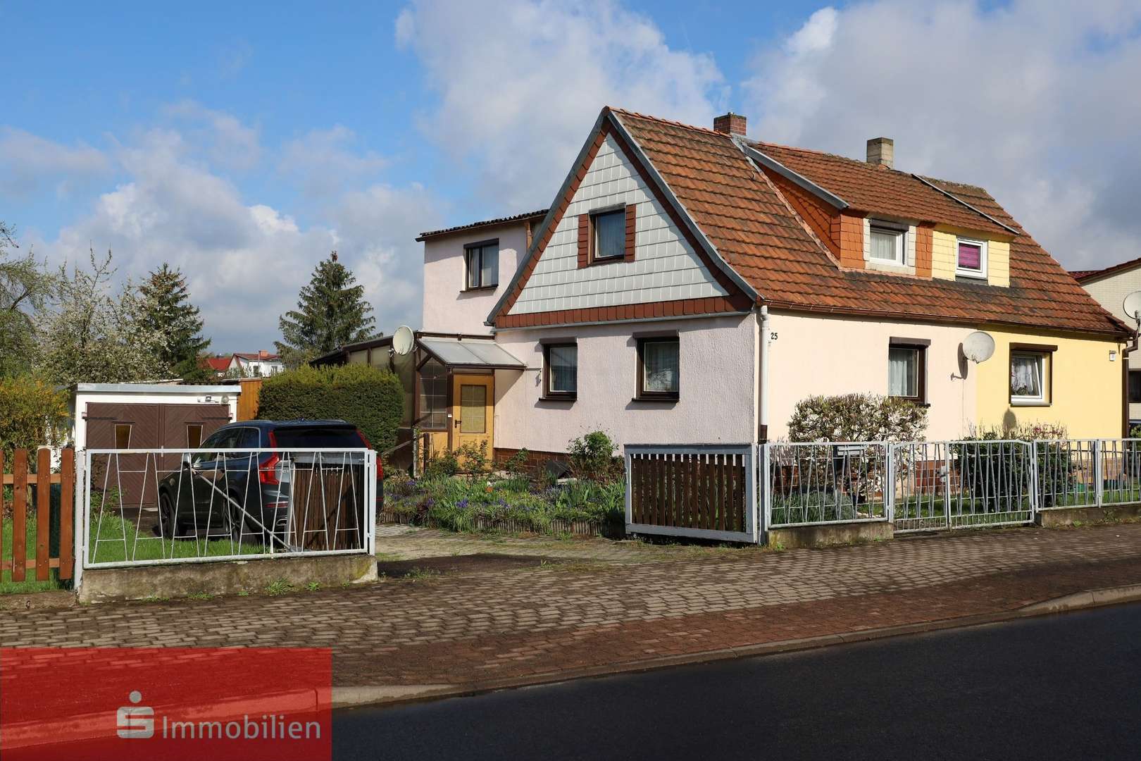 Straßenansicht - Doppelhaushälfte in 99734 Nordhausen mit 90m² kaufen