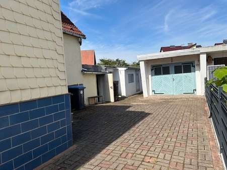 Zufahrt - Doppelhaushälfte in 99734 Nordhausen mit 80m² kaufen