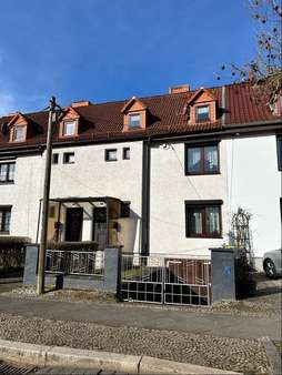 Straßenansicht - Reihenmittelhaus in 99734 Nordhausen mit 120m² kaufen