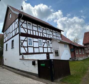 Straßenansicht - Einfamilienhaus in 99734 Nordhausen mit 118m² kaufen