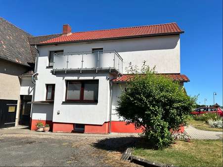 Außenansicht Seite Außenansicht Seite - Einfamilienhaus in 99752 Bleicherode mit 200m² kaufen
